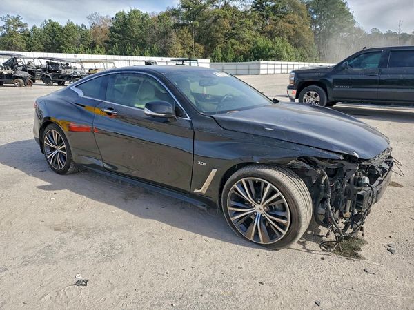 2017 INFINITI Q60