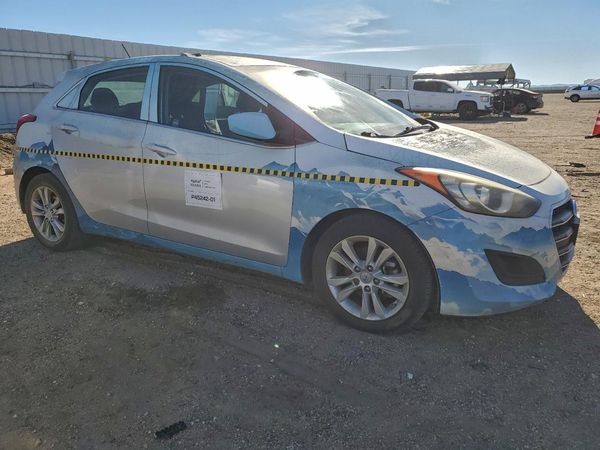 2016 HYUNDAI ELANTRA — Passenger 3/4