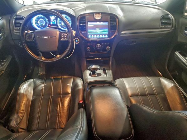 2012 CHRYSLER 300