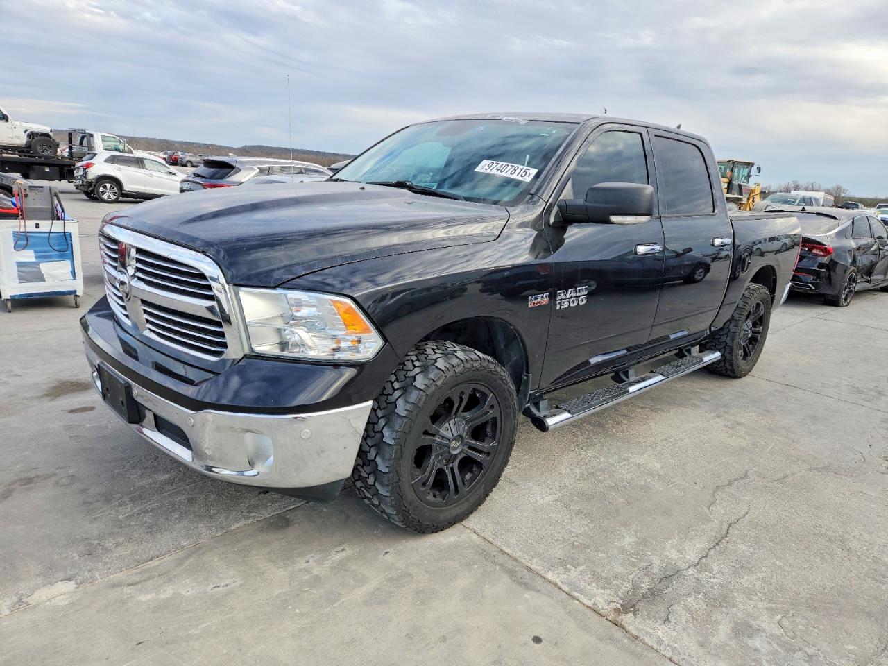 2016 RAM 1500 SLT