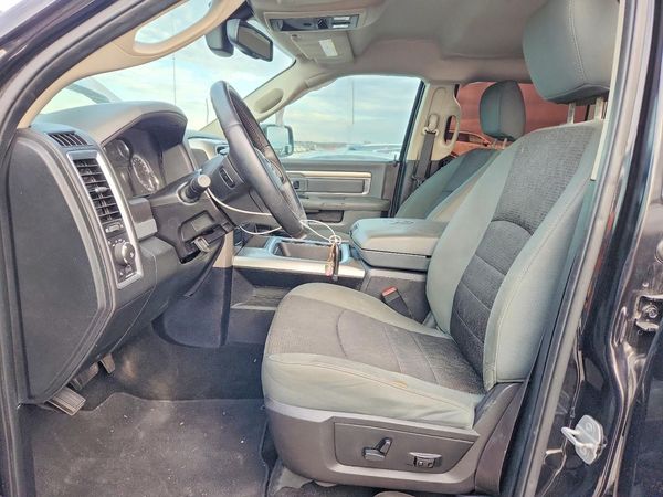 2016 RAM 1500 SLT
