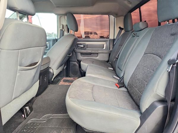 2016 RAM 1500 SLT