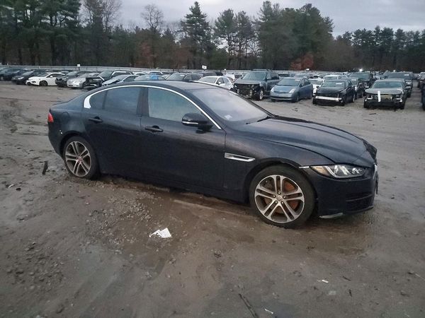 2017 JAGUAR XE