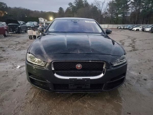 2017 JAGUAR XE