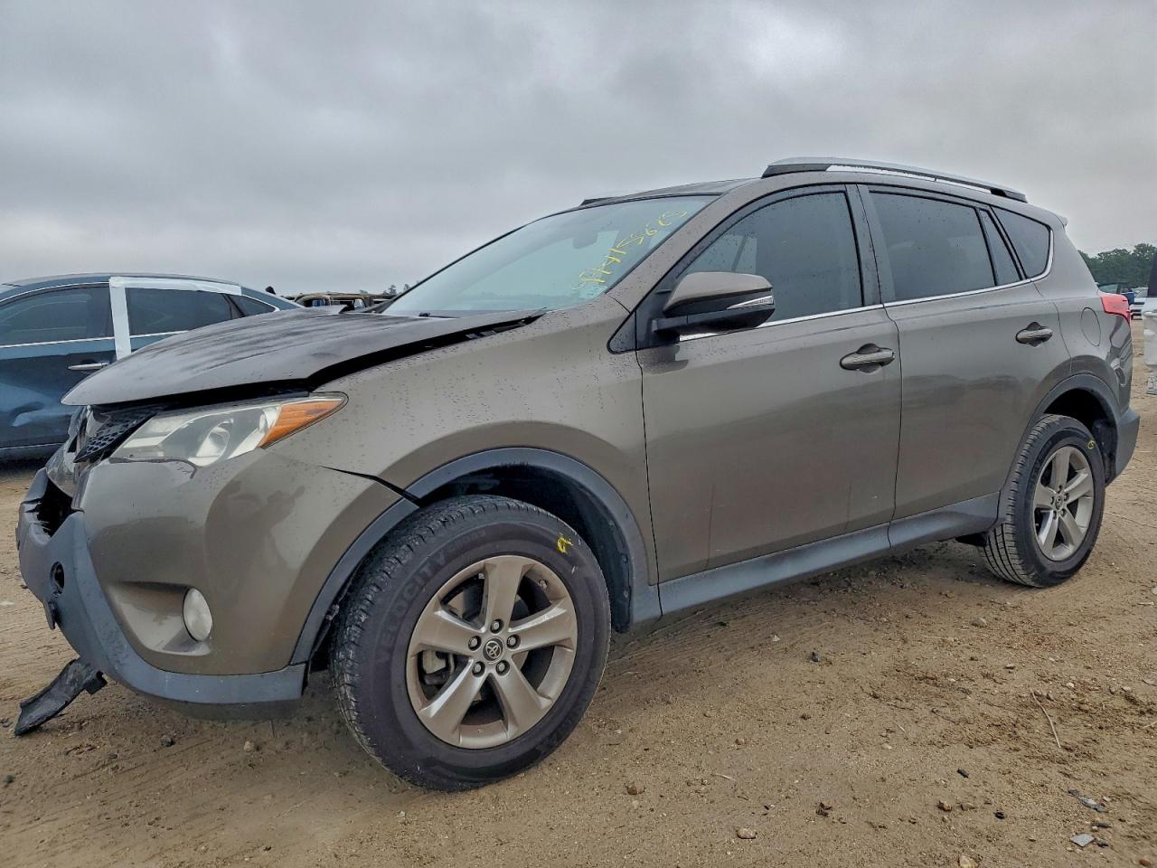 2015 TOYOTA RAV4 XLE (M Grade)