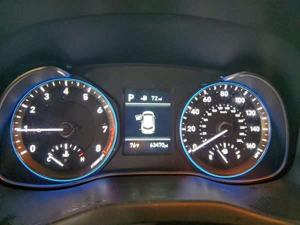 2018 HYUNDAI KONA SEL with Tech Pkg