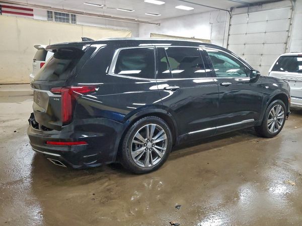 2022 CADILLAC XT6