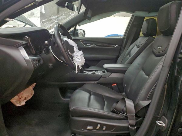 2022 CADILLAC XT6
