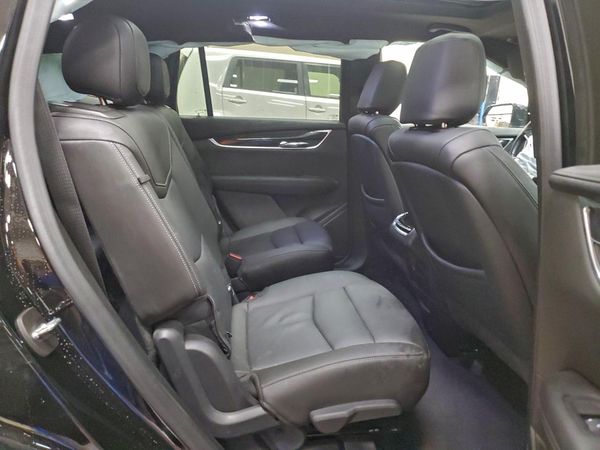 2022 CADILLAC XT6