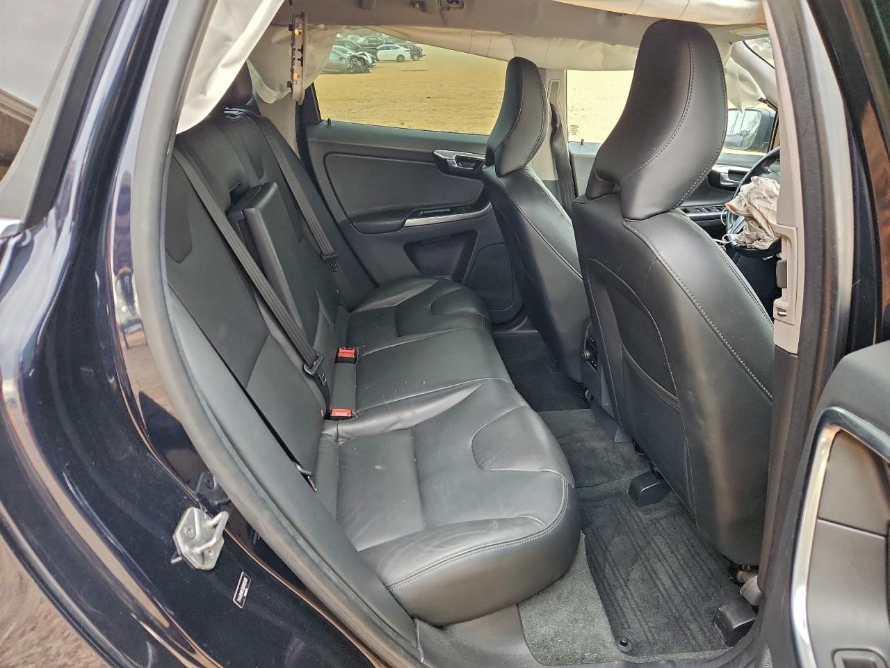 2016 VOLVO XC60