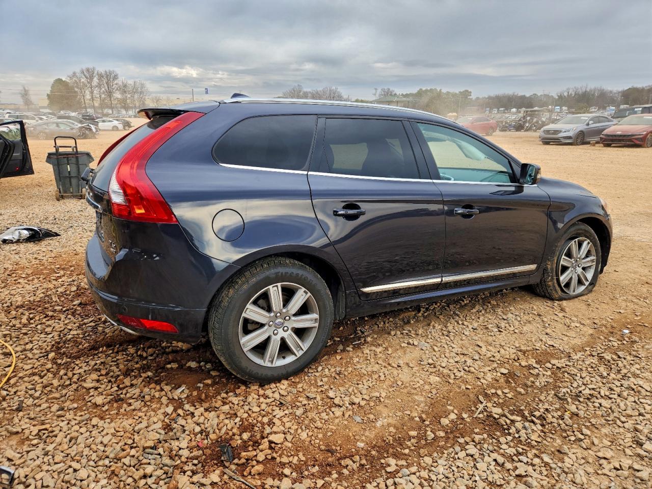 2016 VOLVO XC60
