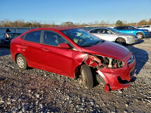 2012 HYUNDAI ACCENT