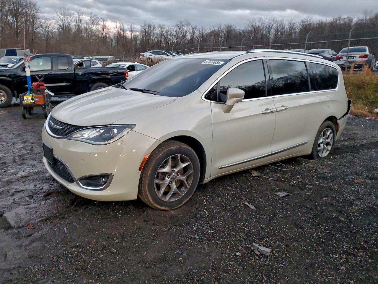 2017 CHRYSLER PACIFICA