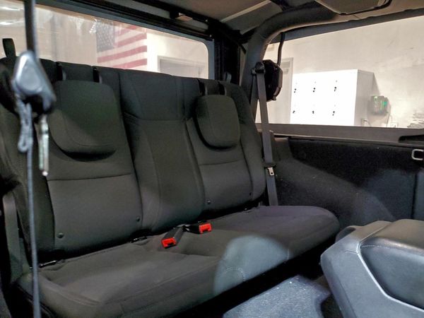 2019 JEEP WRANGLER Sport