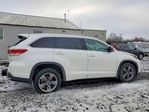 2018 TOYOTA HIGHLANDER