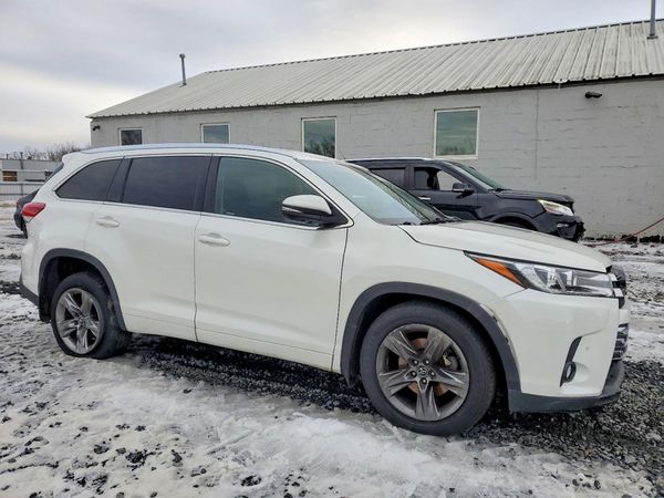 2018 TOYOTA HIGHLANDER