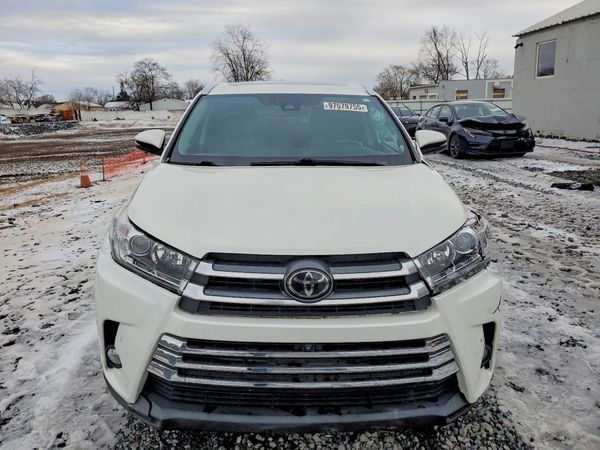 2018 TOYOTA HIGHLANDER
