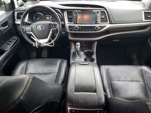 2018 TOYOTA HIGHLANDER