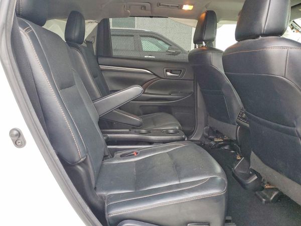 2018 TOYOTA HIGHLANDER