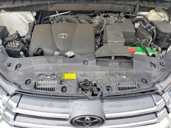 2018 TOYOTA HIGHLANDER