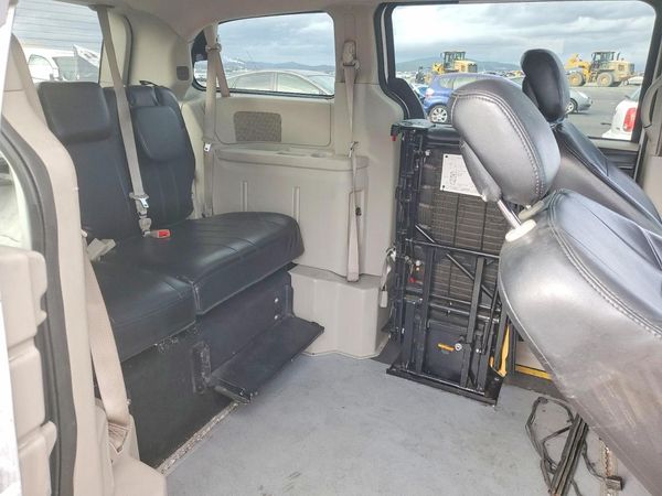 2019 DODGE GRAND CARAVAN SE