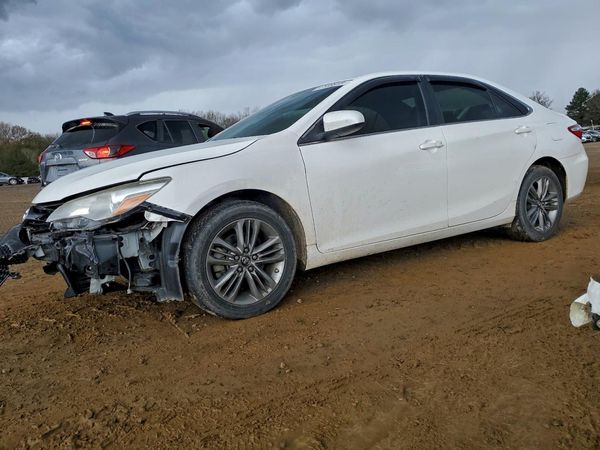 2017 TOYOTA CAMRY
