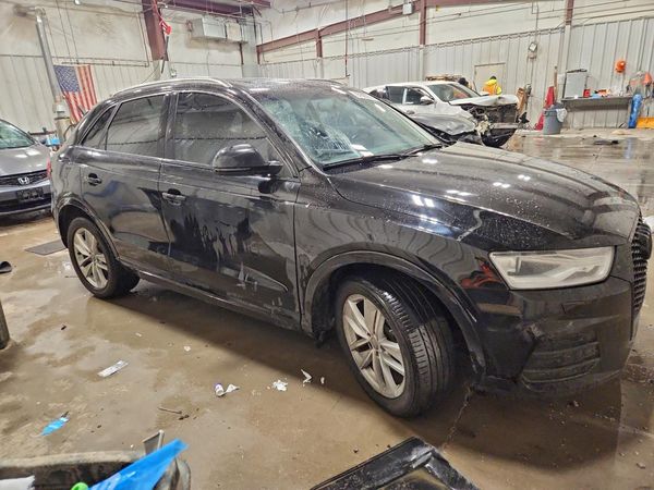 2016 AUDI Q3