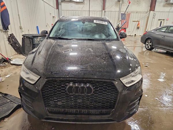2016 AUDI Q3