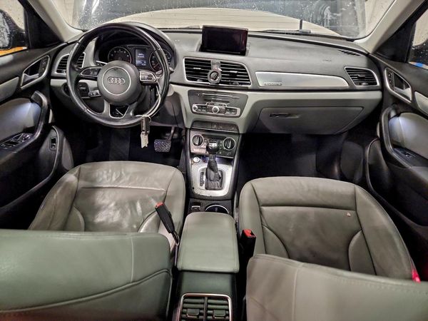 2016 AUDI Q3