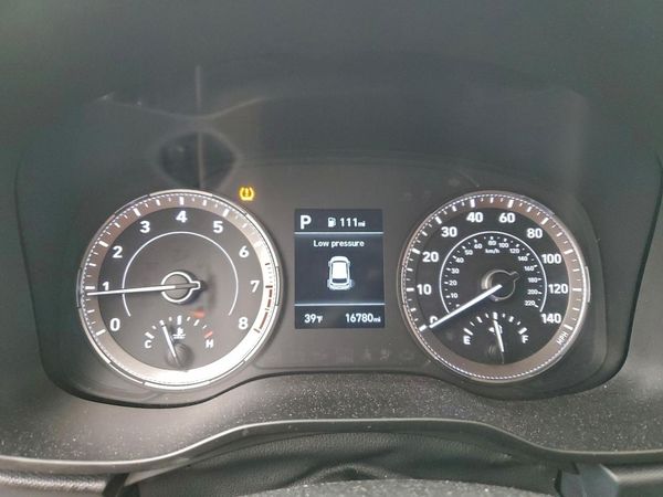 2022 HYUNDAI VENUE SEL & Limited