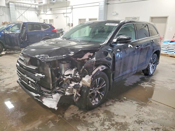 2018 TOYOTA HIGHLANDER LE/LE Plus