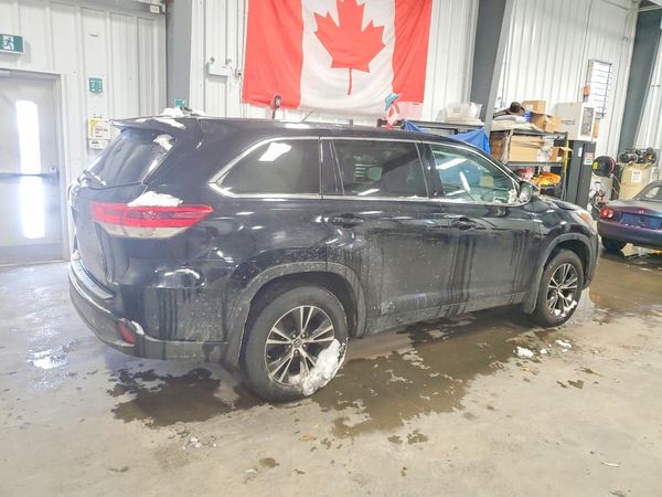 2018 TOYOTA HIGHLANDER LE/LE Plus
