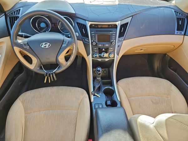 2014 HYUNDAI SONATA