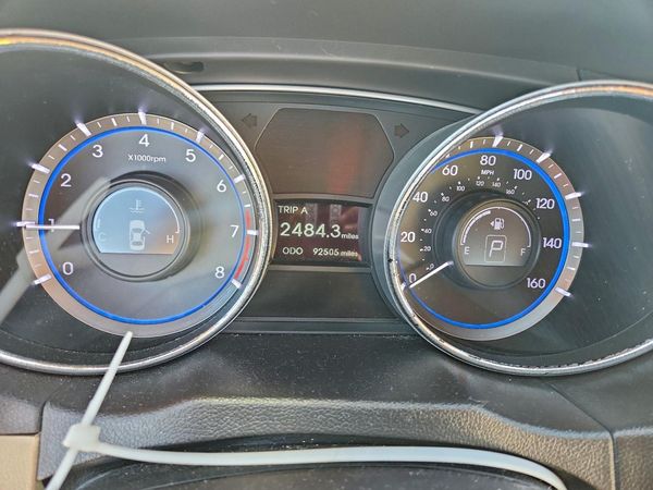 2014 HYUNDAI SONATA
