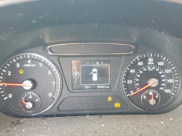 2016 KIA SORENTO L / LX
