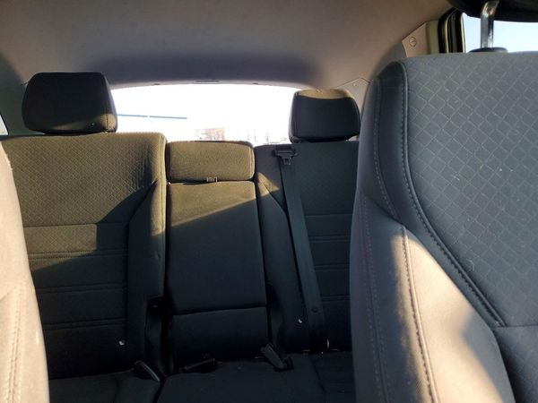 2016 KIA SORENTO L / LX