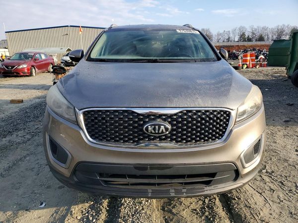 2016 KIA SORENTO L / LX