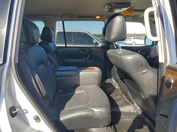 2017 INFINITI QX80