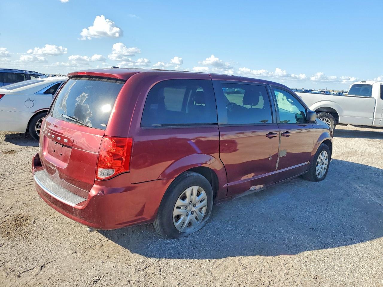 2018 DODGE GRAND CARAVAN SE