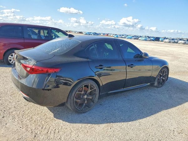 2019 ALFA ROMEO GIULIA RWD