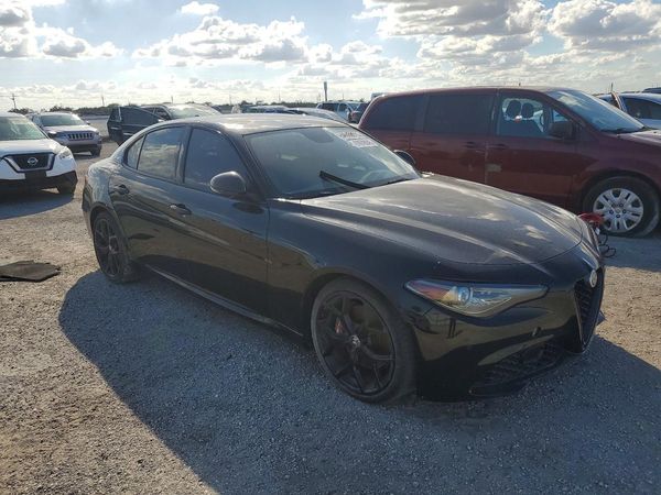 2019 ALFA ROMEO GIULIA RWD