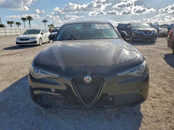 2019 ALFA ROMEO GIULIA RWD