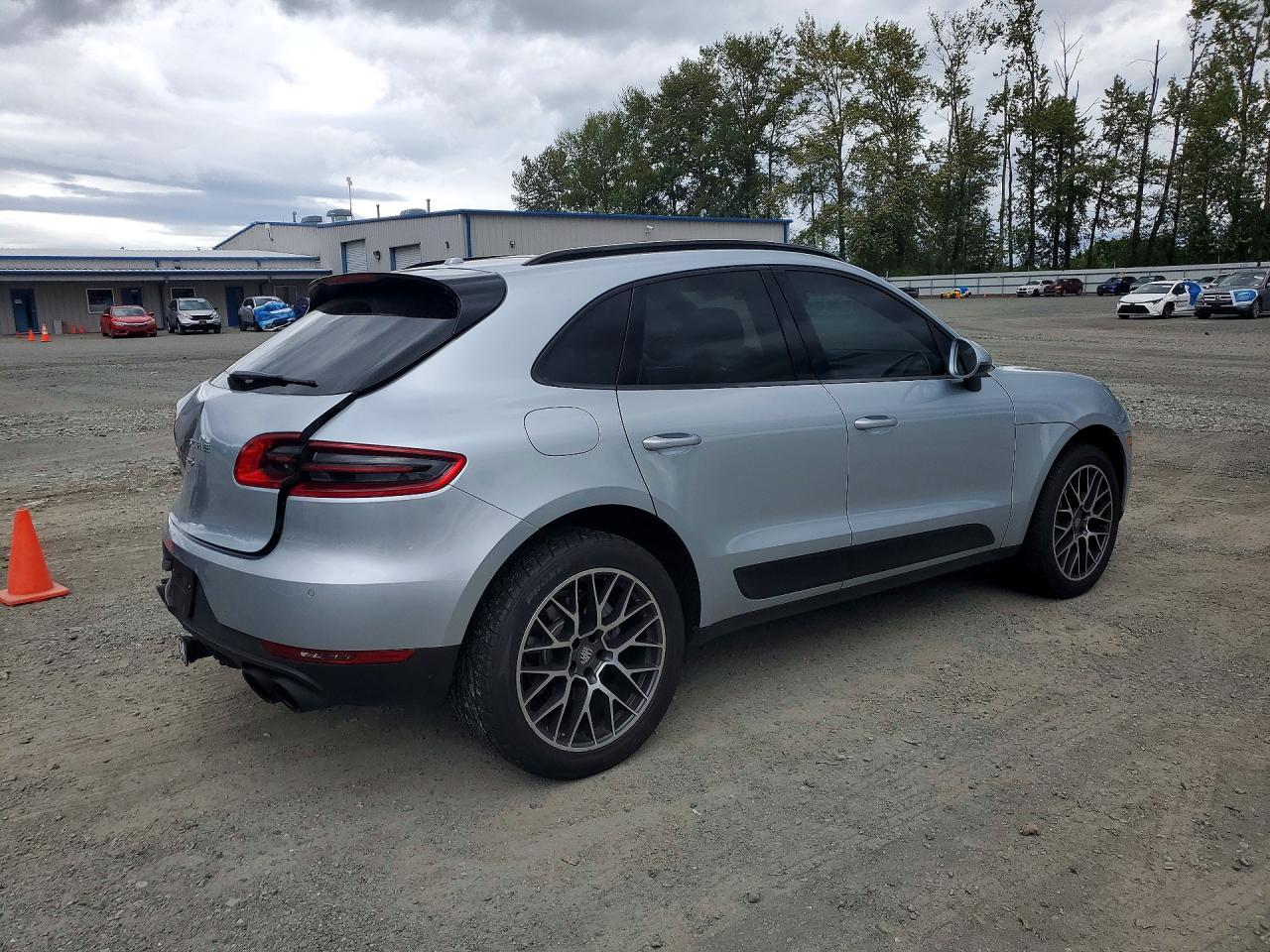 2018 PORSCHE MACAN Macan S