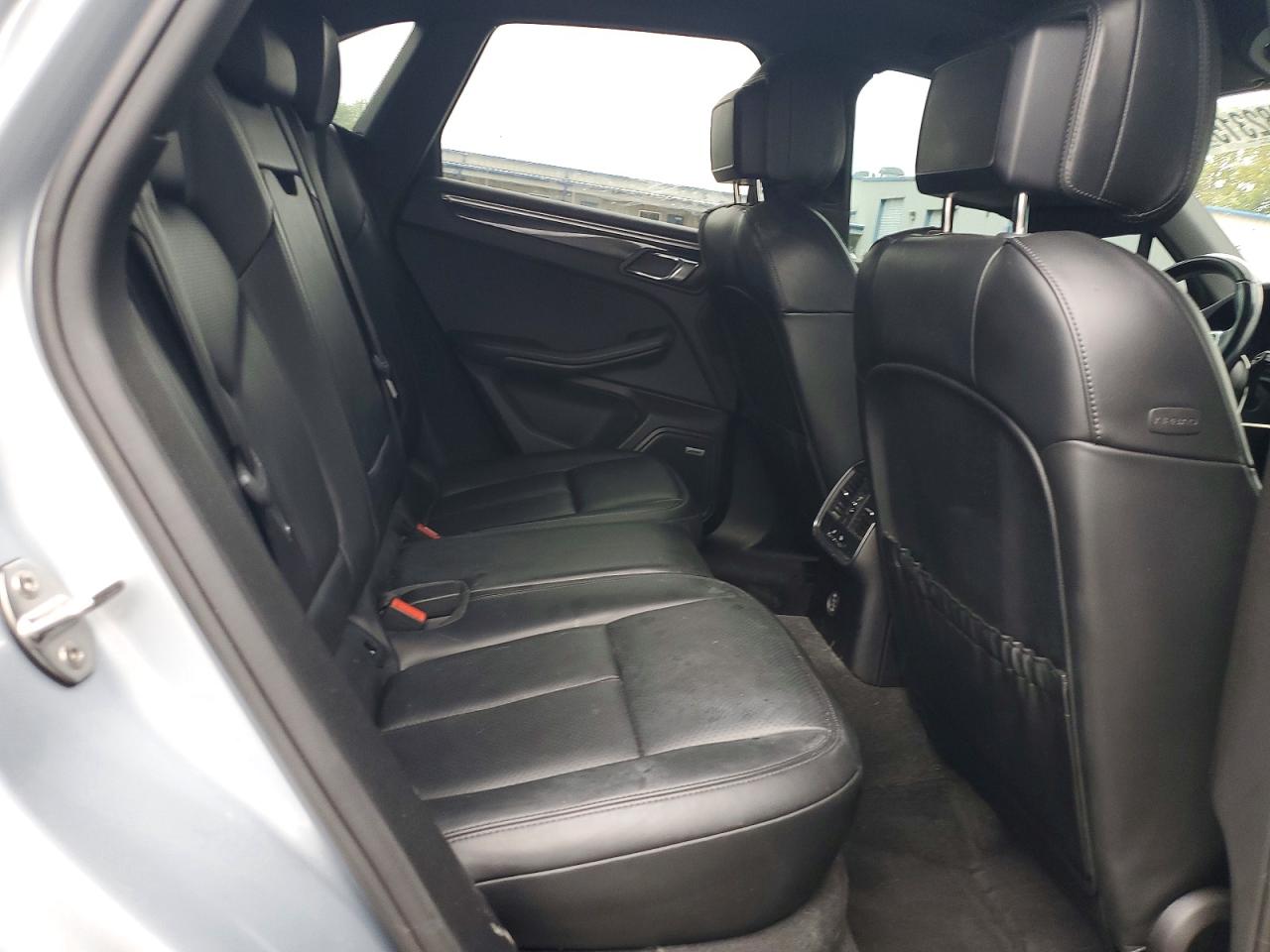 2018 PORSCHE MACAN Macan S