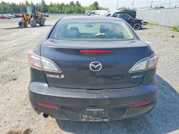 2013 MAZDA 3 Touring/GS