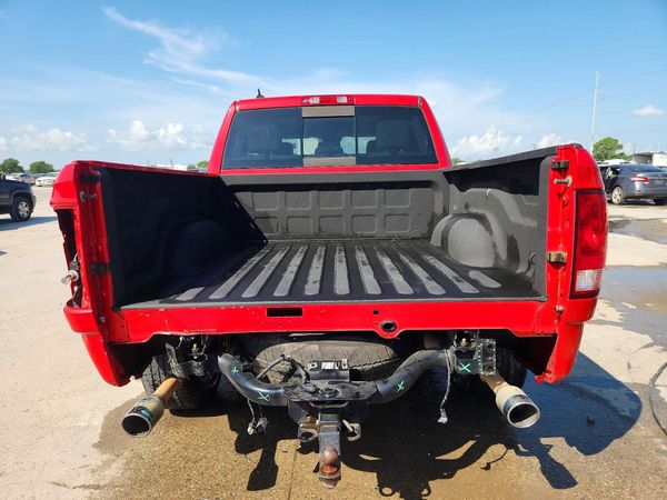 2015 RAM 1500 SLT