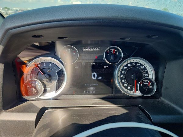 2015 RAM 1500 SLT
