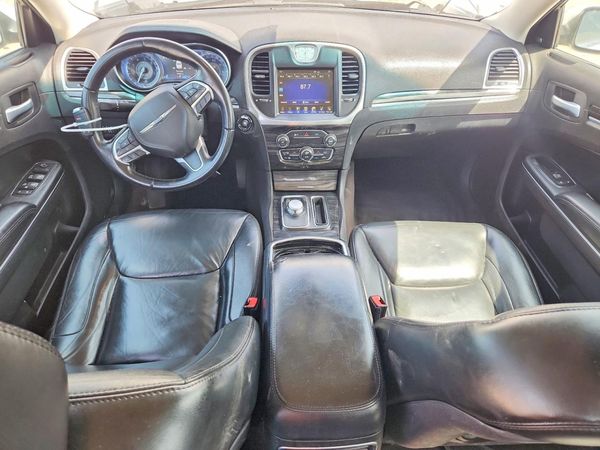 2016 CHRYSLER 300