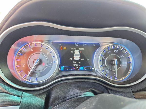 2016 CHRYSLER 300
