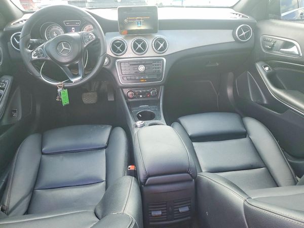 2017 MERCEDES-BENZ GLA GLA250